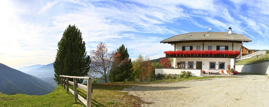Pension Rastnerhof Luson Bagian luar foto